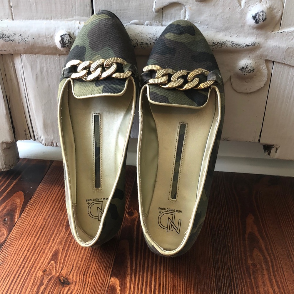 Size 8 camouflage canvas flats